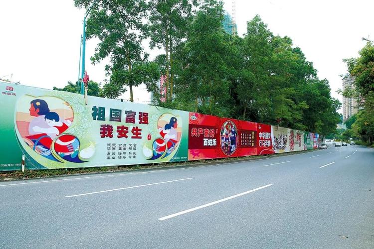 市委,市政府高度重视网络文明建设,高规格成立了"云浮市委网